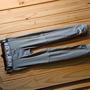 Boys nike pro leggings size S grey